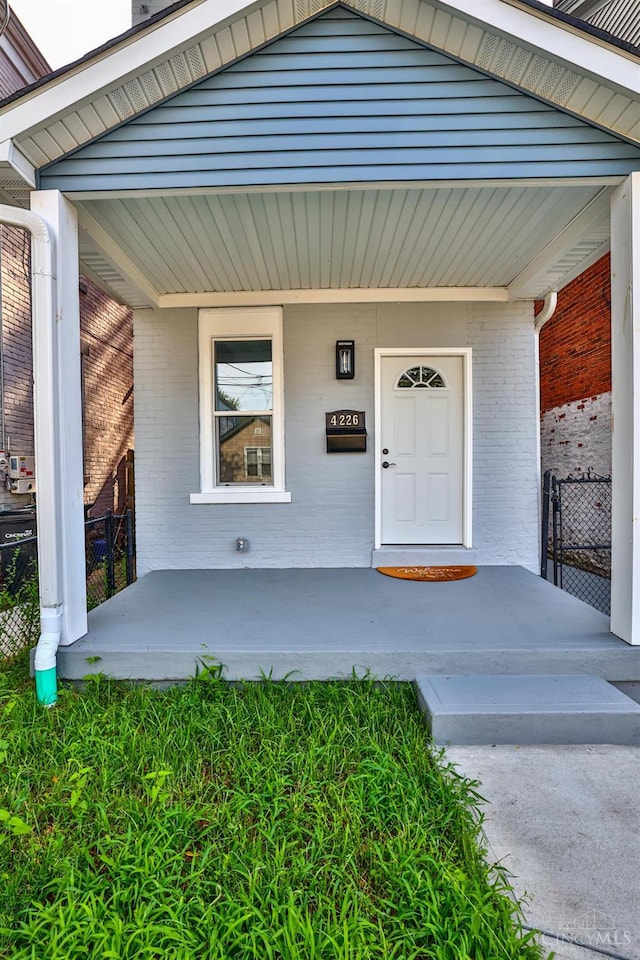 4226 Mad Anthony St, Cincinnati, OH 45223 - photo 4