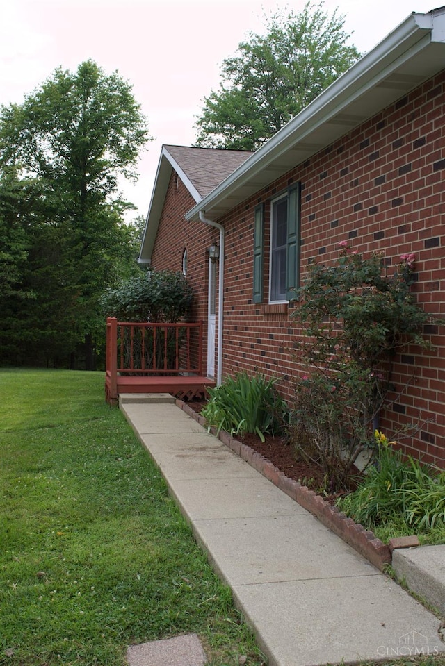 10 Chippewa Cv, Sardinia, OH 45171 - view of side of home with brick siding and a yard