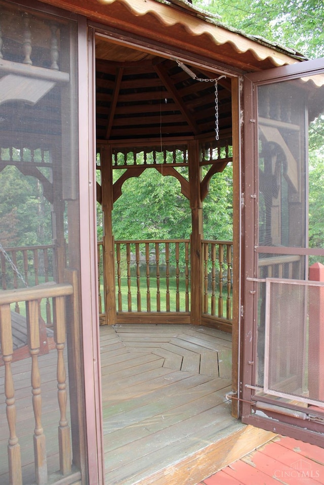 10 Chippewa Cv, Sardinia, OH 45171 - view of wooden terrace