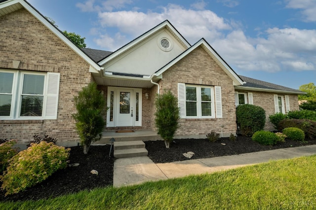 1606 Thall Dr, Hamilton, OH 45013 - view of front of house with brick siding