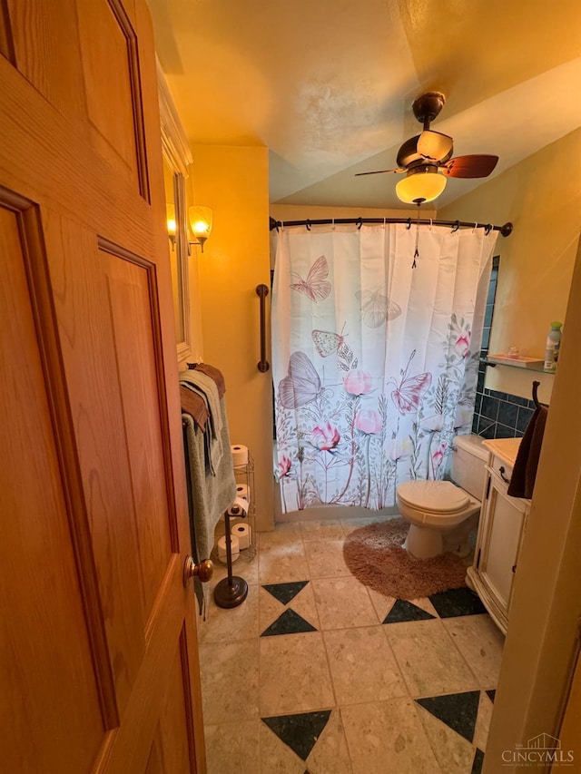 3969 S Fordham Pl, Silverton, OH 45213 - full bathroom with a ceiling fan, vanity, and curtained shower