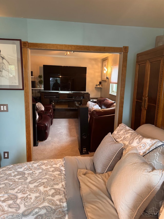3969 S Fordham Pl, Silverton, OH 45213 - view of carpeted living area