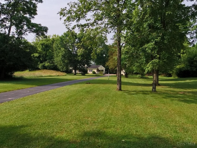 1601 W Concord Rd, Pierce Twp, OH 45102 - view of home's community featuring a lawn