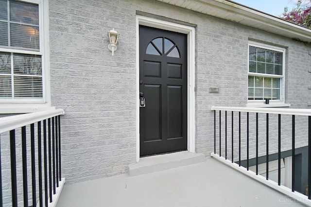 5521 Chandler St, Cincinnati, OH 45227 - property entrance