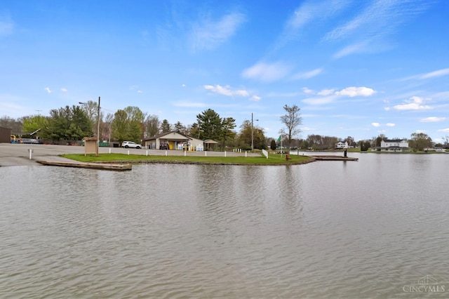 648 Odenwald Dr, Perry Twp, OH 45118 - water view