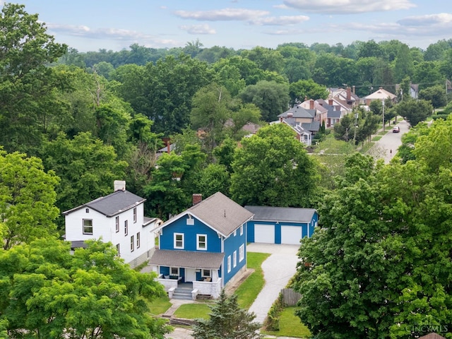 6213 Coleridge Ave, Cincinnati, OH 45213 - aerial view of property and surrounding area with a forest