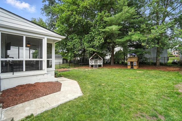 3862 Settle Rd, Mariemont, OH 45227 - fenced backyard with a sunroom