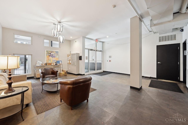 1150 Vine St Unit 15, Cincinnati, OH 45202 - common area with recessed lighting