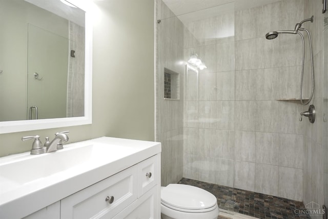 3779 Windyhollow Way, Mason, OH 45040 - bathroom with a tile shower and vanity