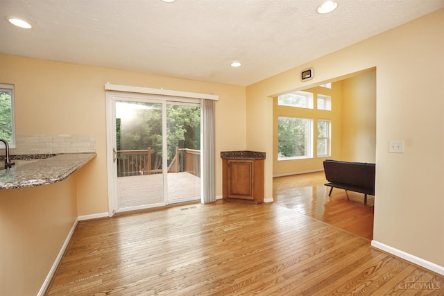 3779 Windyhollow Way, Mason, OH 45040 - living area with light wood-type flooring and recessed lighting