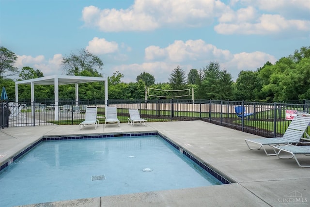 3779 Windyhollow Way, Mason, OH 45040 - community pool with a patio area