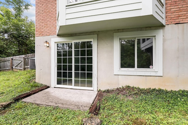 3057 Fox Den Ln, Anderson Twp, OH 45244 - exterior view of stucco siding