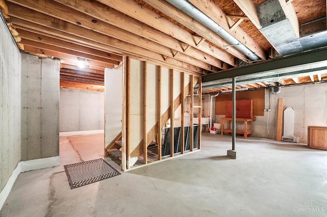 3057 Fox Den Ln, Anderson Twp, OH 45244 - unfinished below grade area featuring stairs