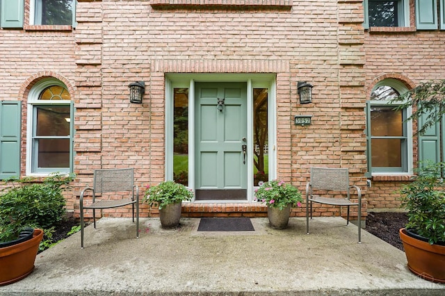 3057 Fox Den Ln, Anderson Twp, OH 45244 - entrance to property featuring brick siding