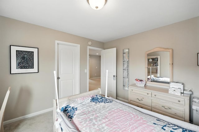 10285 Plantation Pointe Dr, Symmes Twp, OH 45140 - bedroom with light colored carpet and baseboards
