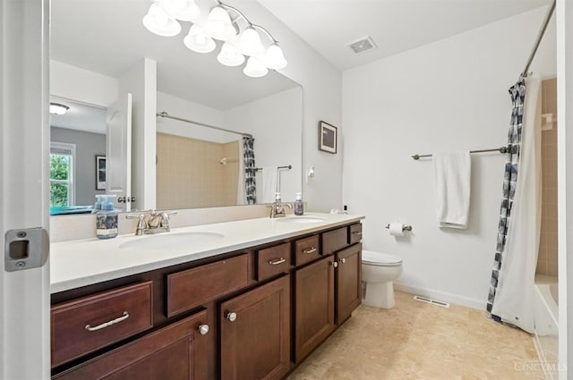 10285 Plantation Pointe Dr, Symmes Twp, OH 45140 - full bathroom featuring double vanity and shower / bath combination with curtain