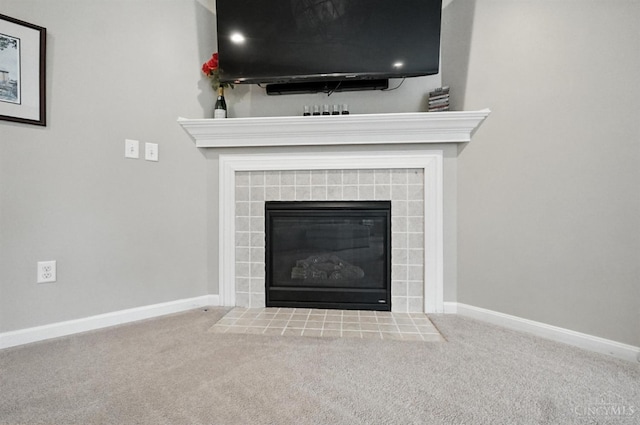 10285 Plantation Pointe Dr, Symmes Twp, OH 45140 - detailed view of a fireplace and carpet flooring