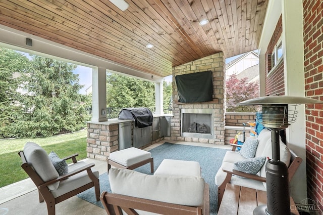 10285 Plantation Pointe Dr, Symmes Twp, OH 45140 - view of patio / terrace featuring an outdoor living space with a fireplace and an outdoor kitchen