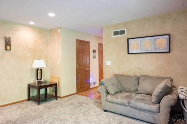 1662 W Kemper Rd, Springfield Twp, OH 45240 - carpeted living room featuring recessed lighting and baseboards