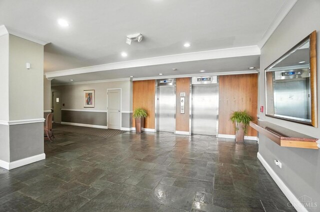 2401 Ingleside Ave Unit 8D, Cincinnati, OH 45206 - building lobby featuring ornamental molding and recessed lighting