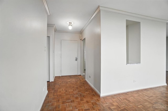 2401 Ingleside Ave Unit 8D, Cincinnati, OH 45206 - corridor with baseboards and crown molding