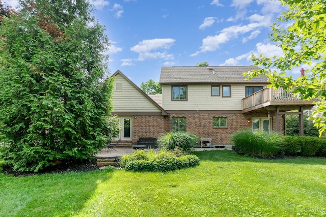 501 Tara Oaks Dr, Middletown, OH 45042 - rear view of property with a yard, a patio area, brick siding, and a deck