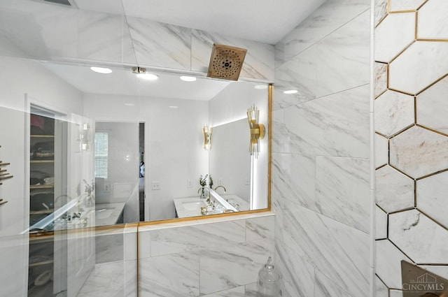 4870 Highland Oaks Dr, Green Twp, OH 45248 - full bath with vanity