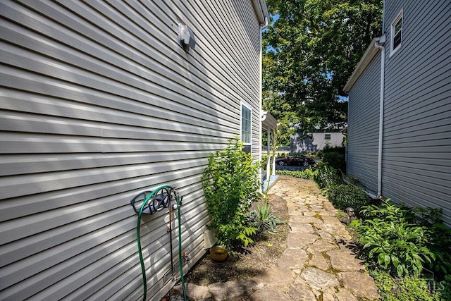 711 Van Roberts Pl, Wyoming, OH 45215 - view of side of home