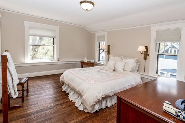 2851 Pine Grove Ave, Cincinnati, OH 45208 - bedroom with dark wood finished floors and ornamental molding