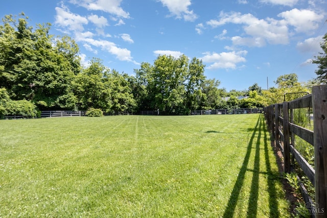 4 Brooklyn Ln, Miami Twp, OH 45150 - view of yard featuring a rural view