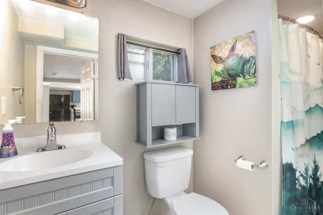 4 Brooklyn Ln, Miami Twp, OH 45150 - bathroom featuring vanity and curtained shower