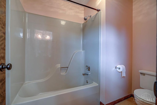 2974 Acer Ct, Ross Twp, OH 45013 - bathroom with toilet and shower / washtub combination