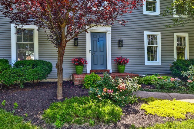 254 Compton Rd, Wyoming, OH 45215 - view of exterior entry