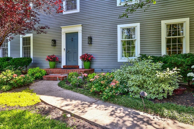 254 Compton Rd, Wyoming, OH 45215 - view of exterior entry