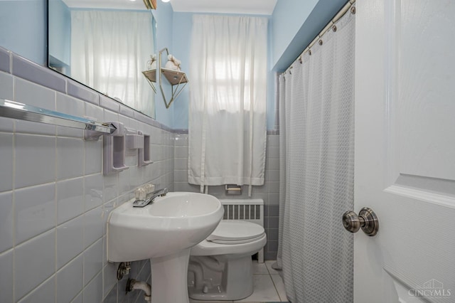 854 Nordyke Rd, Anderson Twp, OH 45255 - full bathroom featuring tile walls, a shower with shower curtain, and tile patterned floors