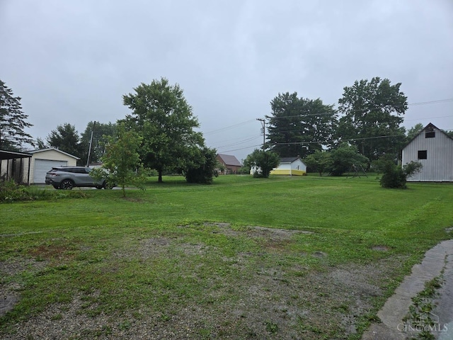 124 W Pleasant St, Hillsboro, OH 45133 - photo 20