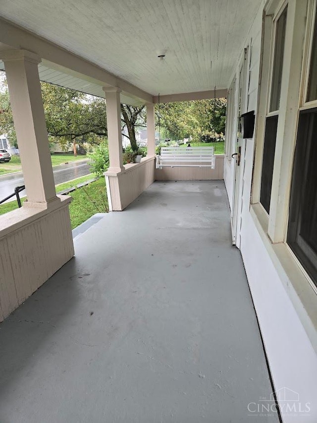 124 W Pleasant St, Hillsboro, OH 45133 - photo 3