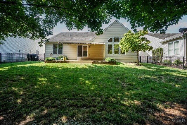 688 Humock Ct, Hamilton Twp, OH 45039 - back of property with a fenced backyard