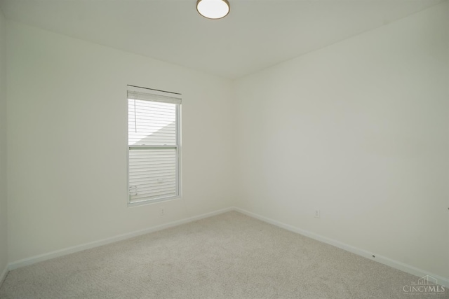 688 Humock Ct, Hamilton Twp, OH 45039 - carpeted empty room featuring baseboards