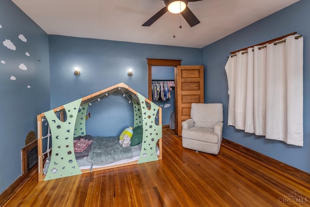 521 S Main St, Franklin, OH 45005 - living area with ceiling fan and wood finished floors
