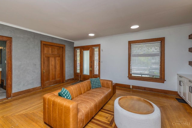 521 S Main St, Franklin, OH 45005 - living area with ornamental molding, light wood-style floors, and recessed lighting