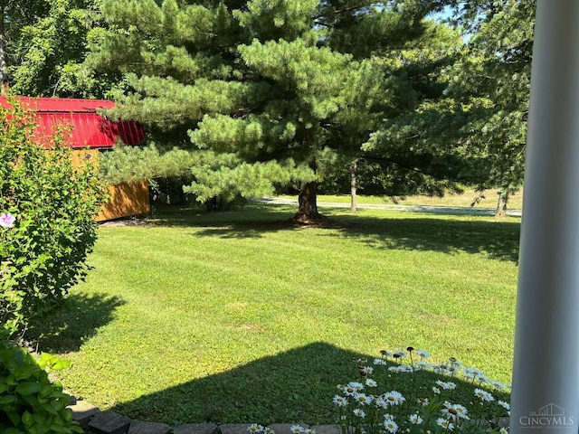 945 Lazenby Rd, Washington Twp, OH 45148 - view of grassy yard