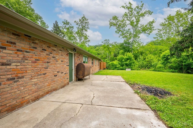 8385 Bridle Rd, Anderson Twp, OH 45244 - view of patio featuring heating fuel