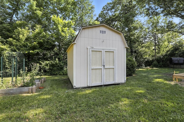 1006 Harbury Dr, Springfield Twp, OH 45224 - view of shed featuring a garden