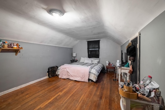 251 Westview Dr, Morrow, OH 45152 - bedroom with wood finished floors and vaulted ceiling