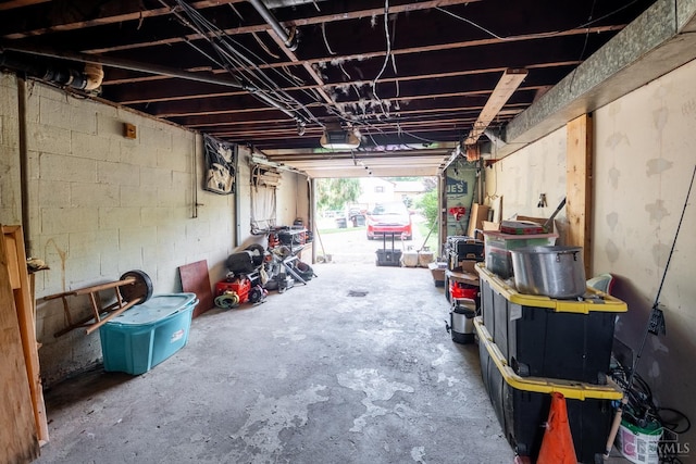 251 Westview Dr, Morrow, OH 45152 - garage featuring a garage door opener