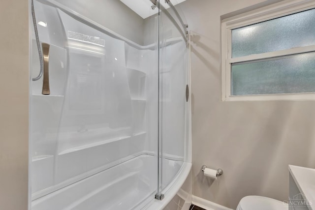 2783 Losantiridge Ave, Columbia Twp, OH 45213 - bathroom with a shower and vanity