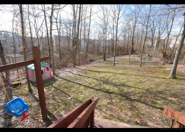 9648 Fallshill Cir, Springfield Twp, OH 45231 - view of yard