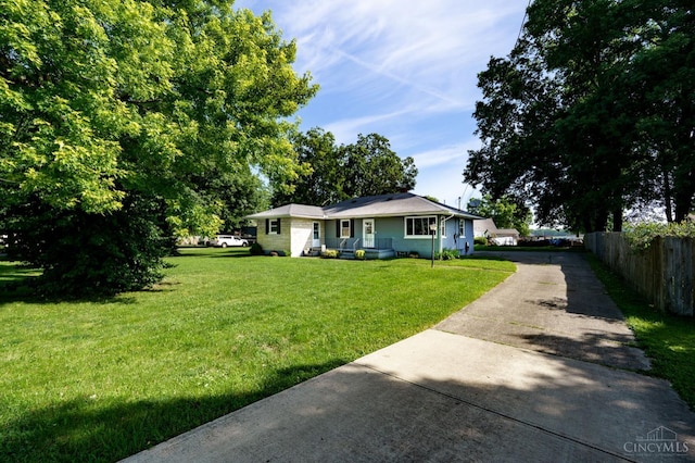 732 Central Ave, Carlisle, OH 45005 - bungalow-style house with driveway