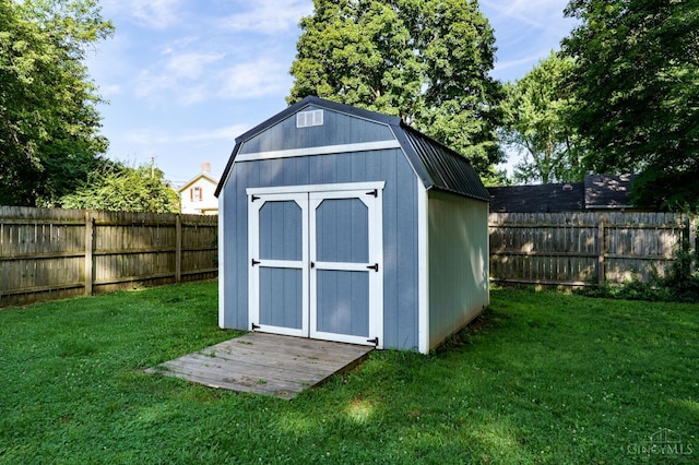 732 Central Ave, Carlisle, OH 45005 - view of shed with a fenced backyard